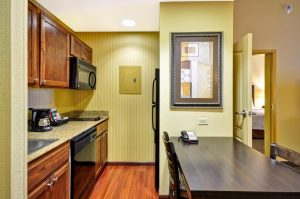 Homewood Suite by Hilton kitchenette